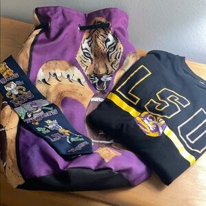 LSU Purple and Black Tiger Duffle Bag ,T-Shirt and tie package